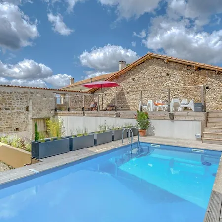 Sleeps 12 With Pool And Wifi Villa Sauvignac