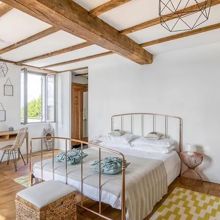 Sleeps 12 With Pool And Wifi