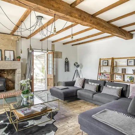 Villa Sleeps 12 With Pool And Wifi Sauvignac