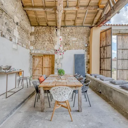 Sleeps 12 With Pool And Wifi Villa Sauvignac